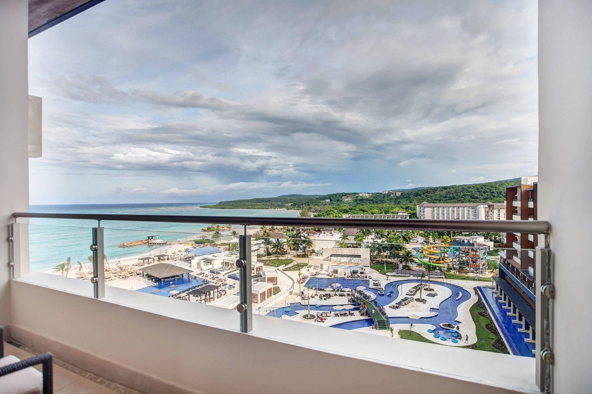 Royalton Blue Waters Montego Bay, An Autograph Collection All-Inclusive Resort Falmouth Exterior photo