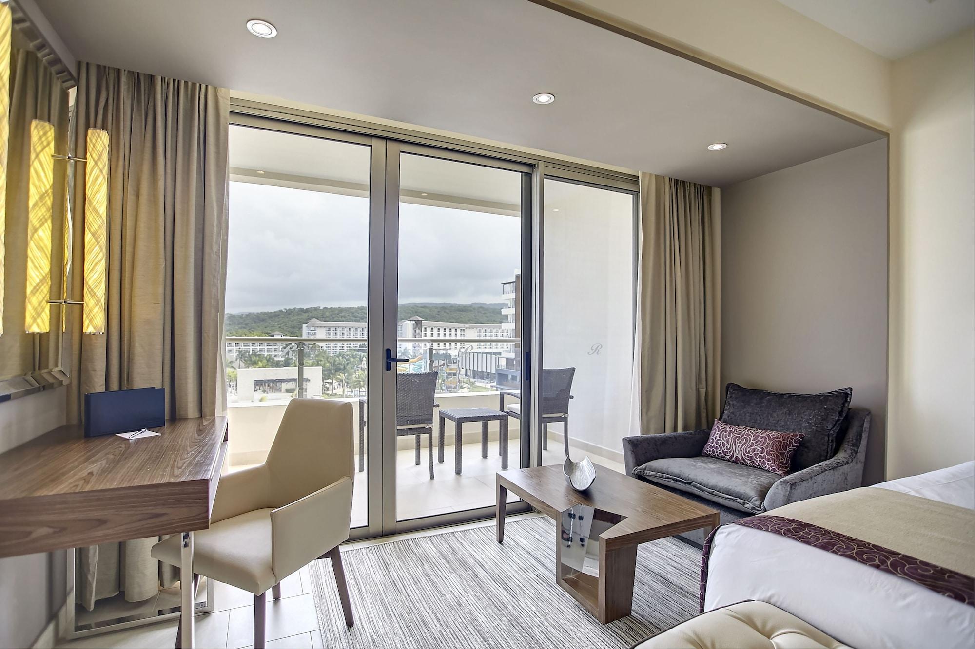 Royalton Blue Waters Montego Bay, An Autograph Collection All-Inclusive Resort Falmouth Exterior photo