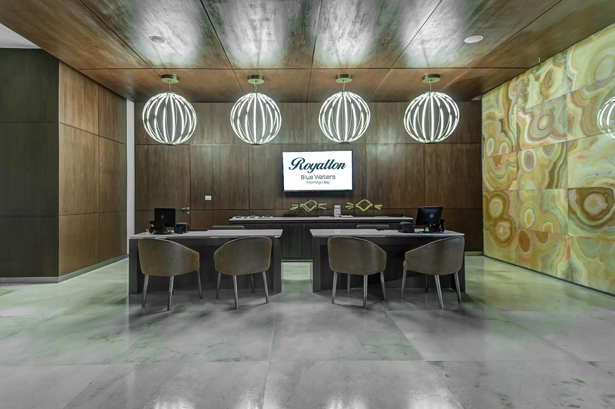 Royalton Blue Waters Montego Bay, An Autograph Collection All-Inclusive Resort Falmouth Exterior photo