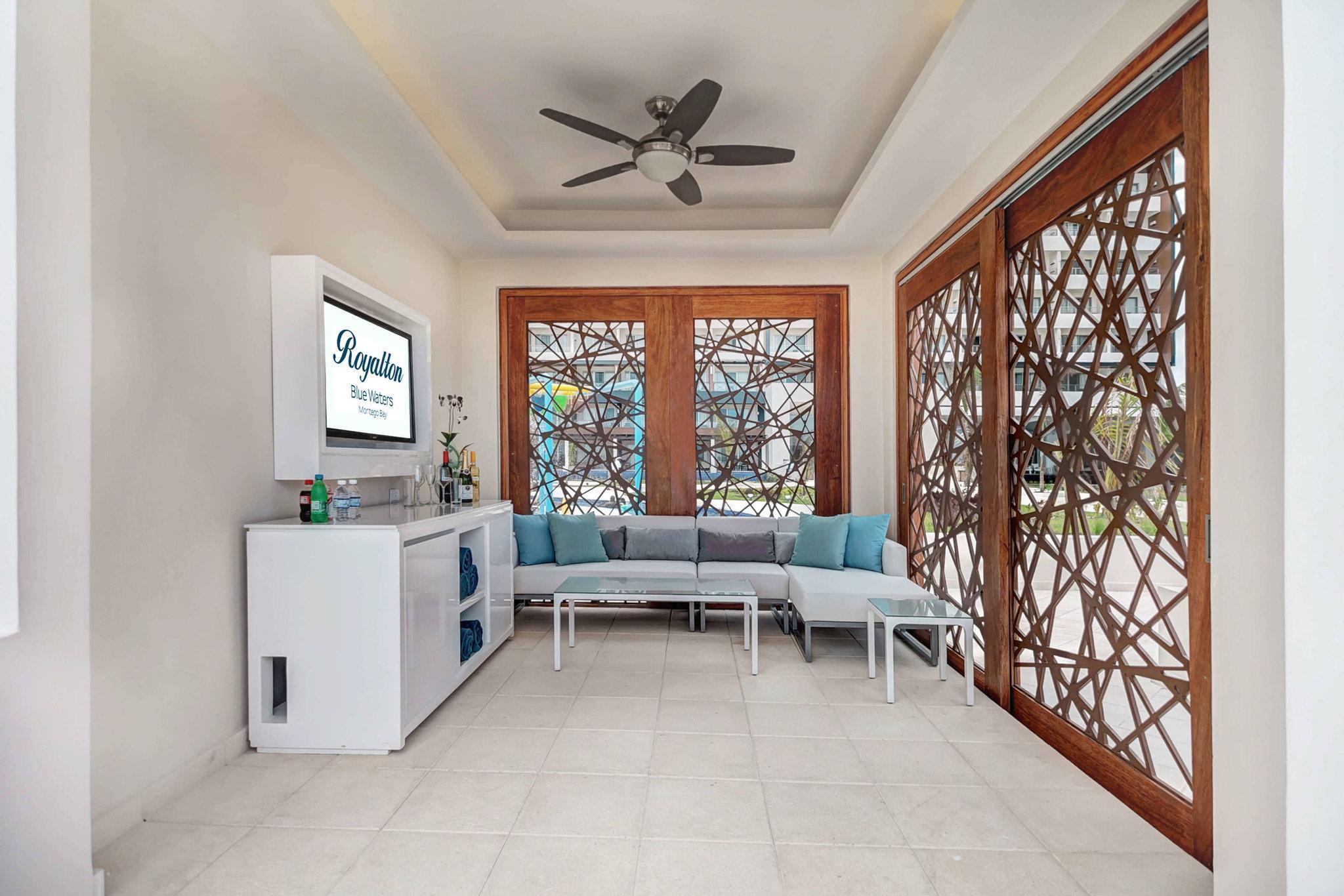 Royalton Blue Waters Montego Bay, An Autograph Collection All-Inclusive Resort Falmouth Exterior photo