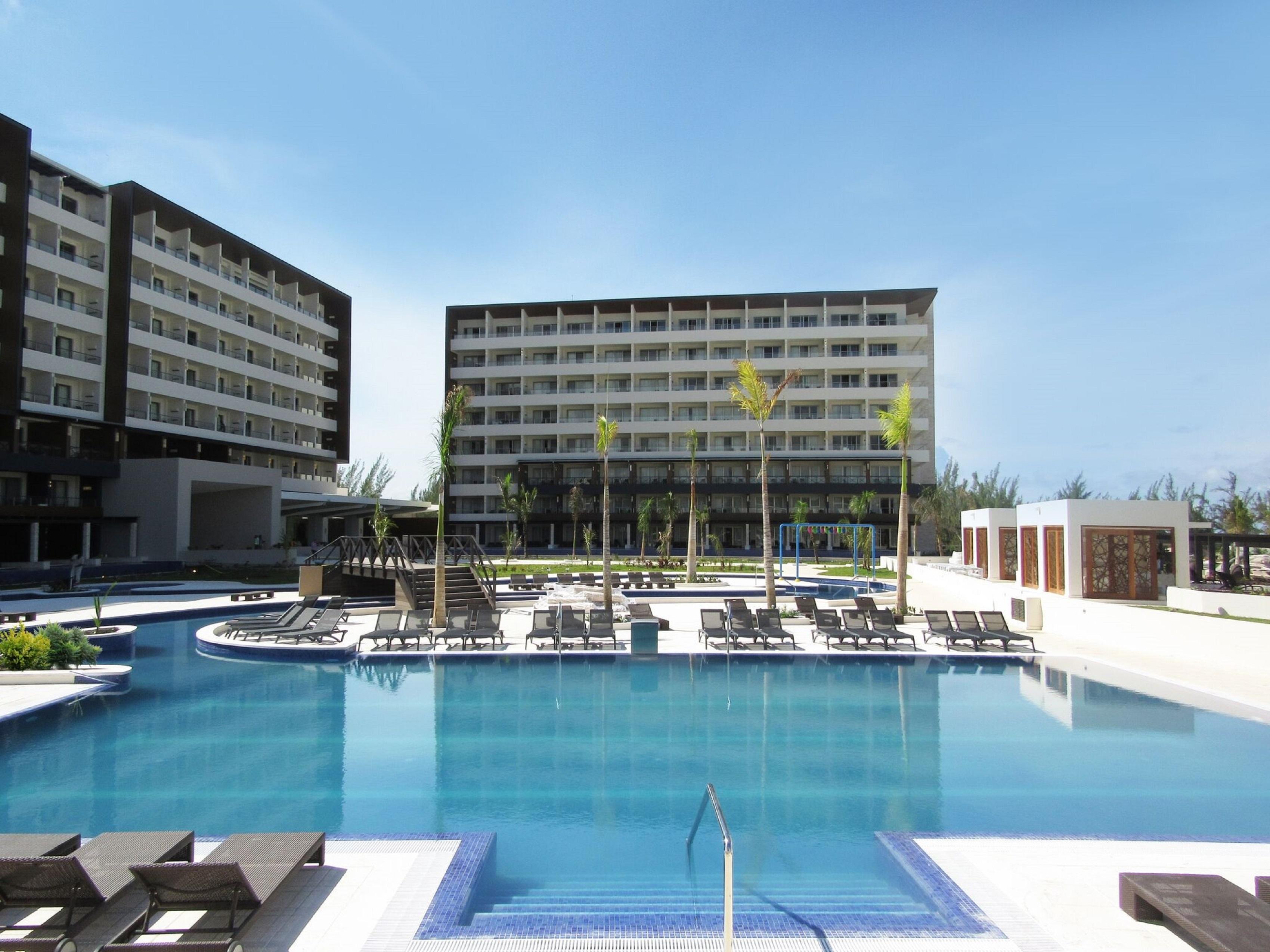 Royalton Blue Waters Montego Bay, An Autograph Collection All-Inclusive Resort Falmouth Exterior photo